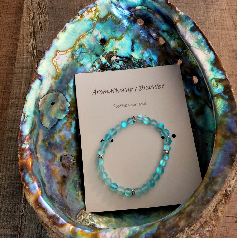 "Mermaid Stone" Aromatherapy Bracelet - Picture 3 of 4